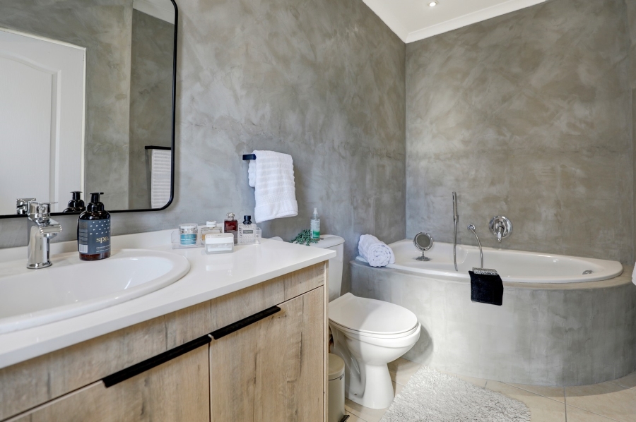 3 Bedroom Property for Sale in Valmary Park Western Cape